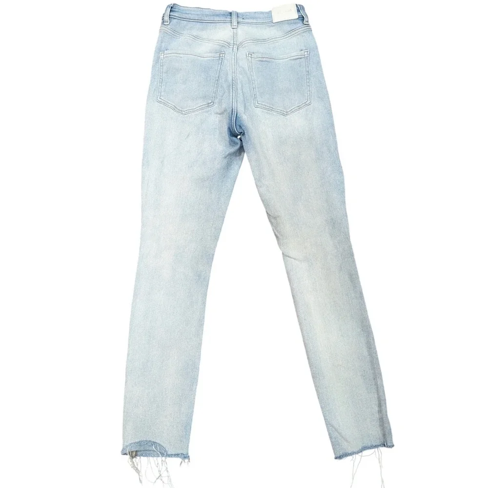 EXPRESS Super High Rise Skinny Distressed Light Wash Jeans Sz 26x27 Raw Hem Edgy